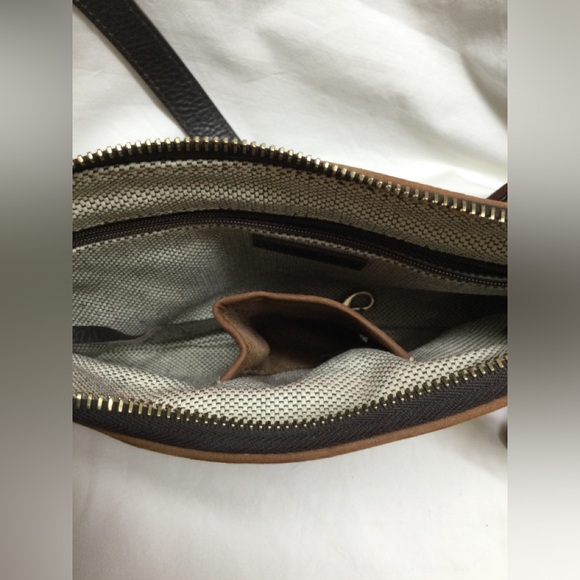 NWOT Dooney & Bourke shoulder purse. Light brown suede - Picture 12 of 16